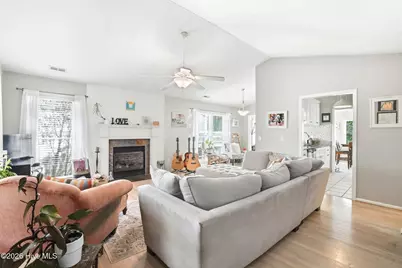 914 Oceanward Lane, Carolina Beach, NC 28428 - Photo 8