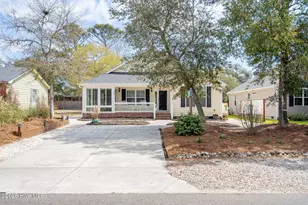 208 NE 52nd St, Oak Island, NC 28465 - Photo 2