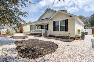 208 NE 52nd St, Oak Island, NC 28465 - Photo 6