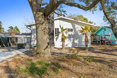 226 NE 48th Street, Oak Island, NC 28465 - Photo 40