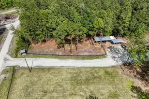 193 Alonza Ln, Richlands, NC 28574 - Photo 2