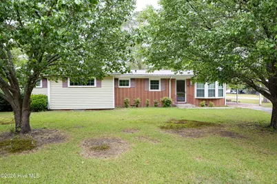 321 N Church Avenue, Garland, NC 28441 - Photo 1