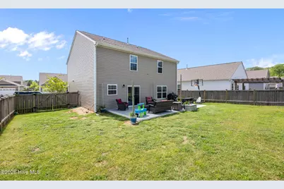 319 Ginger Drive, New Bern, NC 28560 - Photo 10