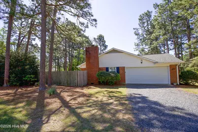 115 E Hedgelawn Way, Southern Pines, NC 28387 - Photo 46