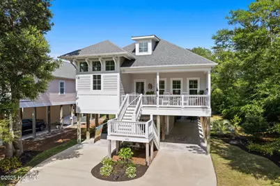 322 NE 42nd Street, Oak Island, NC 28465 - Photo 4