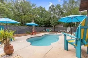 124 NE 15th St, Oak Island, NC 28465 - Photo 32