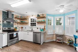 124 NE 15th St, Oak Island, NC 28465 - Photo 10