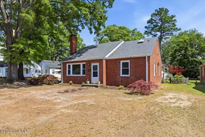 300 S Andrews Avenue, Goldsboro, NC 27530 - Photo 2
