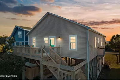 916 E Dolphin Drive, Oak Island, NC 28465 - Photo 8