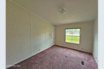 608 Old Whiteville Road, Lumberton, NC 28358 - Photo 10