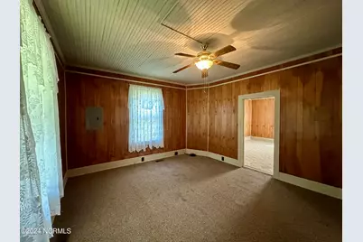 114 Rhodes Avenue, Windsor, NC 27983 - Photo 6