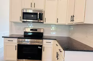 409 S Carey St, La Grange, NC 28551 - Photo 6