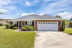129 Hidden Pond Dr, New Bern, NC 28562 - Photo 2