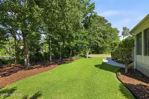 411 Oakmont Dr, Morehead City, NC 28557 - Photo 12