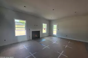 407 S Carey St, La Grange, NC 28551 - Photo 6