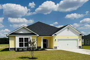 405 S Carey St, La Grange, NC 28551 - Photo 1
