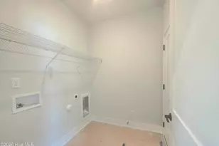 501 S Carey St, La Grange, NC 28551 - Photo 10