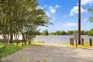 611 E Raintree Ln, Goldsboro, NC 27534 - Photo 30
