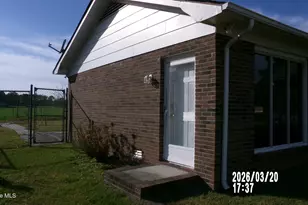207 N Kennedy St, Beulaville, NC 28518 - Photo 4
