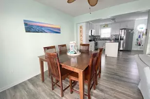 511 N Carolina Beach Ave N, Carolina Beach, NC 28428 - Photo 8