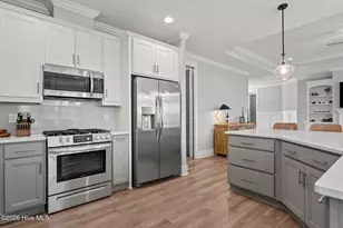 105 E Keel Dr, Hampstead, NC 28443 - Photo 8