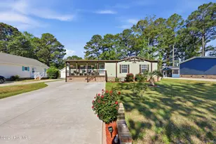 908 Palmer Dr, Calabash, NC 28467 - Photo 2