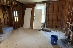 208 W Burgess St, Elizabeth City, NC 27909 - Photo 2