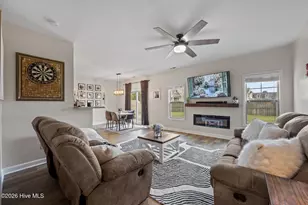 102 Stonewater Ln, Jacksonville, NC 28546 - Photo 2