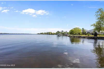 401 Harbor Drive, New Bern, NC 28560 - Photo 48