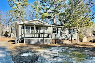 906 Cypress St, Rockingham, NC 28379 - Photo 1