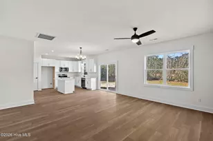 68 Whispering Pines Ct, Hampstead, NC 28443 - Photo 4