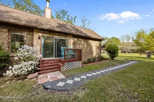 801 Deerfoot Cir, New Bern, NC 28562 - Photo 16