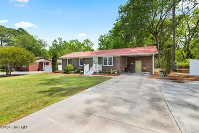 481 S Railroad Avenue, Beulaville, NC 28518 - Photo 2