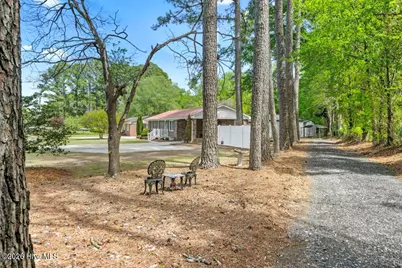 481 S Railroad Avenue, Beulaville, NC 28518 - Photo 34