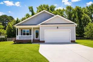 77 Oakley Dr, Princeton, NC 27569 - Photo 1