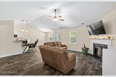 803 Kroger Court, Jacksonville, NC 28540 - Photo 6