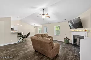 803 Kroger Ct, Jacksonville, NC 28540 - Photo 6