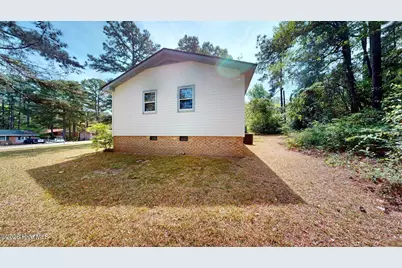 1240 W Michigan Avenue, Southern Pines, NC 28387 - Photo 4