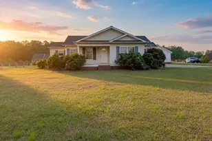 1327 Old Chinquapin Rd, Beulaville, NC 28518 - Photo 2