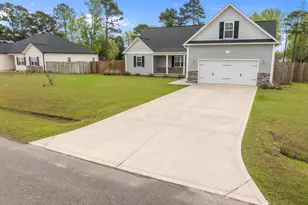 111 Anderson Ave, Holly Ridge, NC 28445 - Photo 2