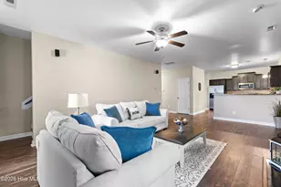305 Bonnie Ct, Sneads Ferry, NC 28460 - Photo 8