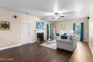305 Bonnie Ct, Sneads Ferry, NC 28460 - Photo 6