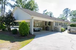 202 Pine St, Whiteville, NC 28472 - Photo 30