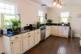 202 Pine St, Whiteville, NC 28472 - Photo 26
