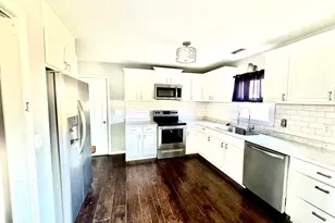 638 Sand Ridge Rd, Hubert, NC 28539 - Photo 4
