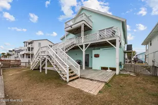 124 Starfish Dr, Holden Beach, NC 28462 - Photo 8