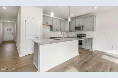 409 Conifer Street, Sanford, NC 27332 - Photo 6