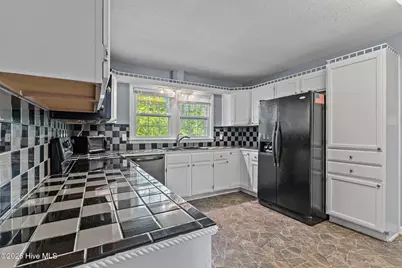 5308 Foxfire Road, Fayetteville, NC 28303 - Photo 14