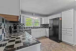 5308 Foxfire Rd, Fayetteville, NC 28303 - Photo 14