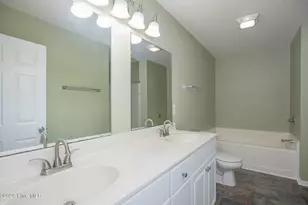 452 Woodland Dr, Swansboro, NC 28584 - Photo 14
